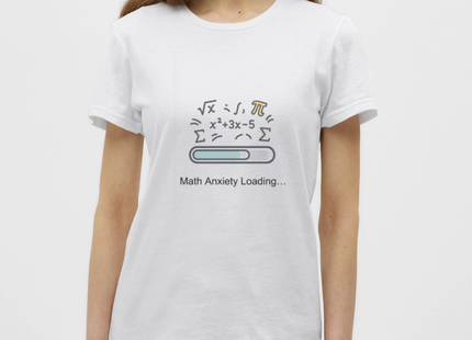 Math Anxiety Loading… - Frauen T-Shirt - Weiß