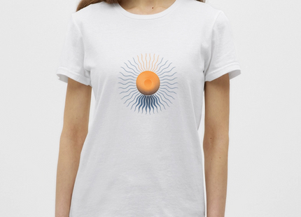 Solar Core Flow – Energie in Struktur gebannt - Frauen T-Shirt - Weiß
