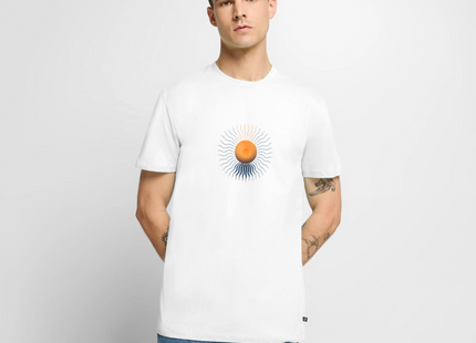 Solar Core Flow – Energie in Struktur gebannt - Männer T-Shirt - Weiß