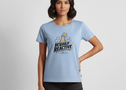 Highly Reactive T-Shirt für Frauen – Witziges Chemie Shirt mit Labor Motiv - Hellblau
