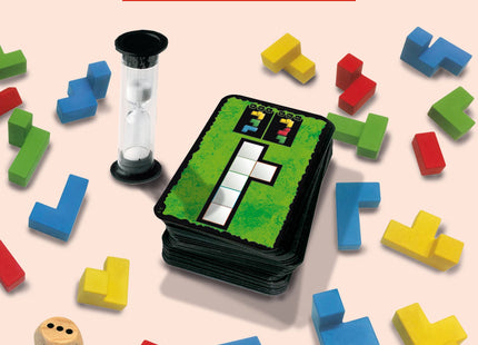 KOSMOS Ubongo 3-D Family – Räumliches Legespiel ab 8 Jahren – Aufgabenkarten, dreidimensionale Legeteile, Sanduhr und Würfel